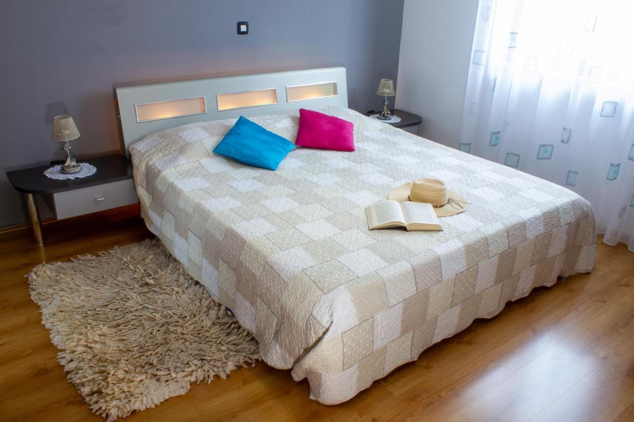 Room Adry Rovinj Buitenkant foto