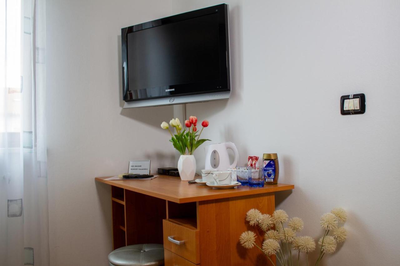 Room Adry Rovinj Buitenkant foto