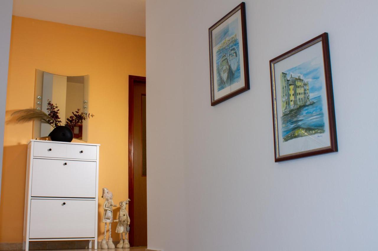 Room Adry Rovinj Buitenkant foto